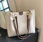 women white handbag - Image 2